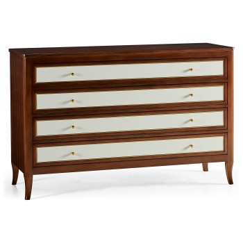 Berm Bachelors Chest