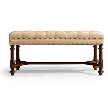 Studio SUITES - end of bed bench