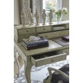 Arles Desk