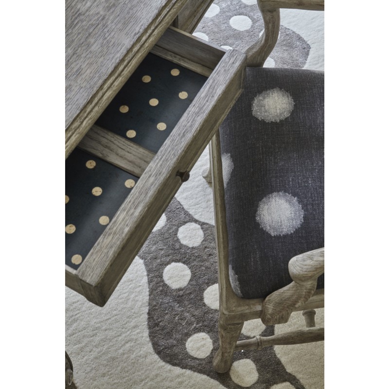 Arles Desk